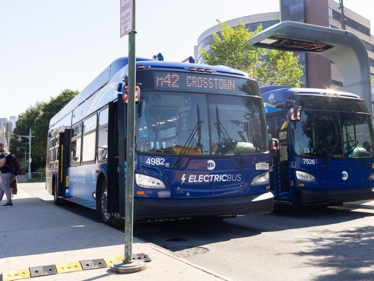 MTA’s 2040 Goal for Zero-Emissions Bus Fleet Is ‘In Jeopardy,’ NY Comptroller Says